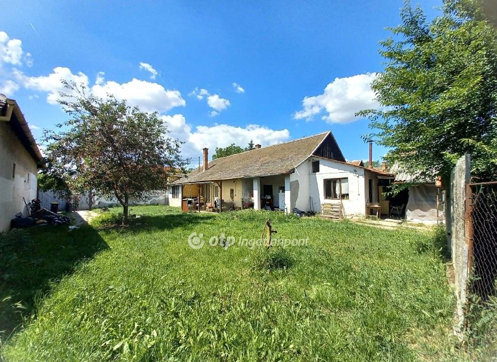 2 bed · 117m² · 45.000.000 ft