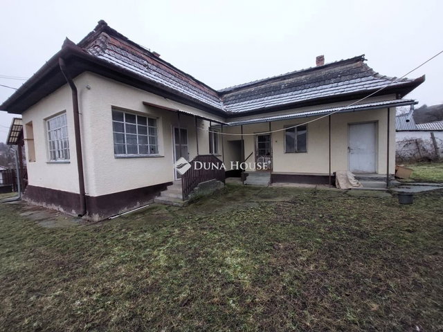 Eladó családi ház, Nagylócon 23.99 M Ft, 3 szobás
