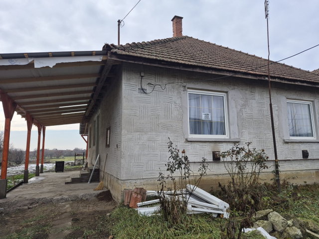 Eladó családi ház, Ököritófülpösön 19.8 M Ft, 3 szobás