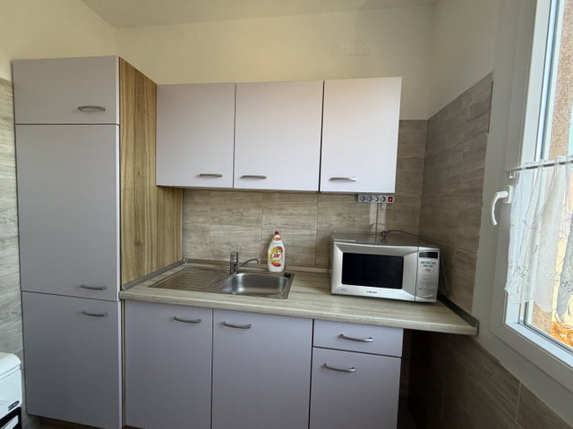 Kiadó téglalakás, albérlet, Keszthelyen 130 E Ft / hó, 1 szobás