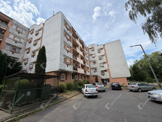 Eladó téglalakás, Zalaegerszegen 29.9 M Ft, 2 szobás