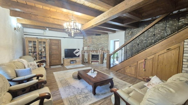 Eladó családi ház, Lajosmizsén 219 M Ft, 4 szobás