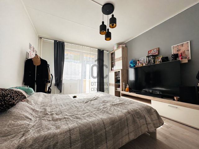 Eladó panellakás, XV. kerületben, Erdőkerülő utcában