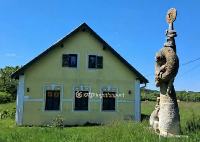 Eladó családi ház, Szalafőn 238 M Ft, 10+1 szobás