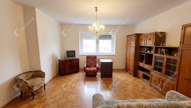 Eladó téglalakás, Oroszlányban 25.9 M Ft, 3 szobás