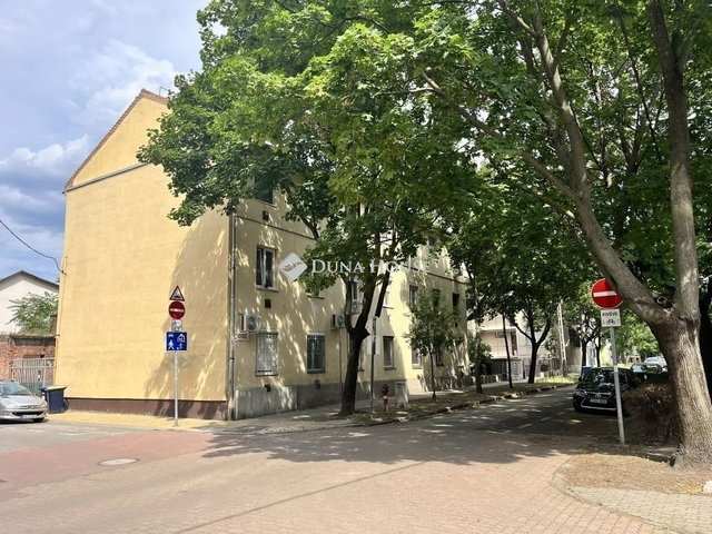 Eladó téglalakás, Budapesten, XIII. kerületben 39.5 M Ft