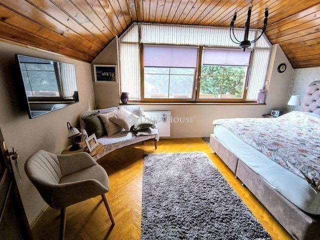 Eladó családi ház, Gyömrőn 250 M Ft, 5 szobás