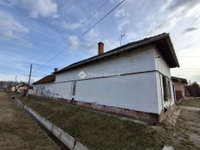 Eladó családi ház, Karcagon 13.8 M Ft, 2 szobás