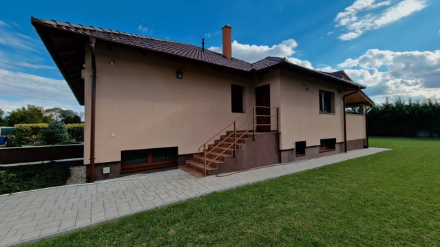 Eladó ikerház, Szigetcsépen 124.9 M Ft, 4 szobás