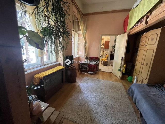 Eladó téglalakás, Zalaegerszegen, Csány László téren 32 M Ft