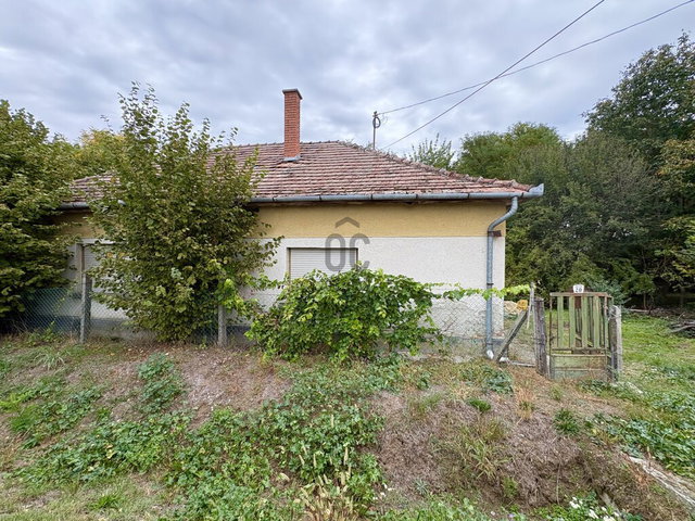Eladó családi ház, Esztergályhorvátiban 19.6 M Ft, 3 szobás