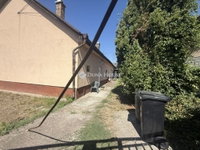 Eladó családi ház, Vecsésen 84.9 M Ft, 2 szobás