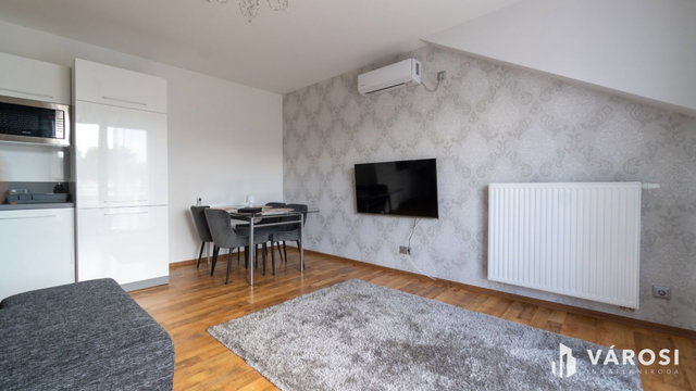 Eladó téglalakás, Siófokon 74.9 M Ft, 2 szobás