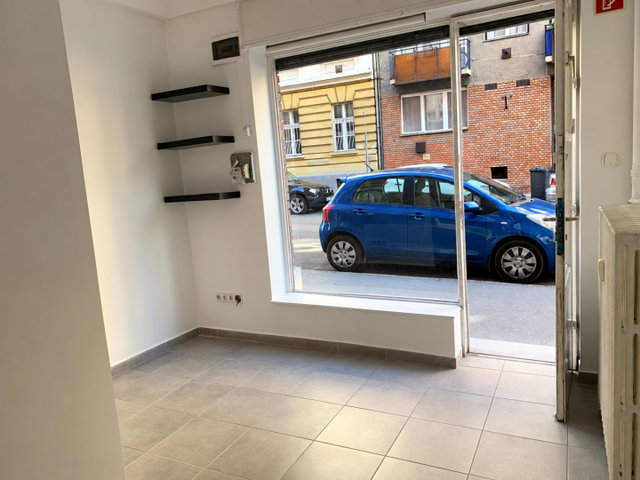Kiadó üzlethelyiség, Budapesten, I. kerületben, Hattyú utcában