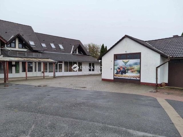 Eladó üzlethelyiség, Szentlőrincen 79 M Ft, 4 szobás