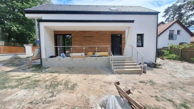Eladó ikerház, Gödöllőn 150 M Ft, 5 szobás