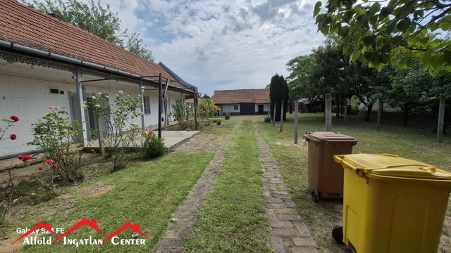 Eladó családi ház, Békéscsabán 34.9 M Ft, 2 szobás