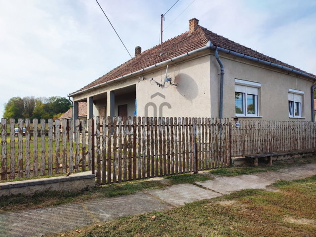 Eladó családi ház, Somogyszentpálon 34.99 M Ft, 4 szobás