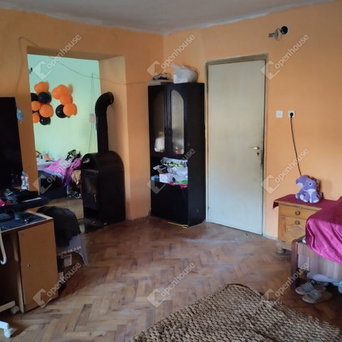 Eladó családi ház, Takácsin 18 M Ft, 3 szobás