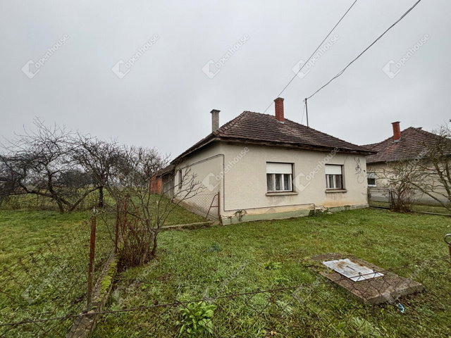 Eladó családi ház, Kálócfán 13.5 M Ft, 2 szobás