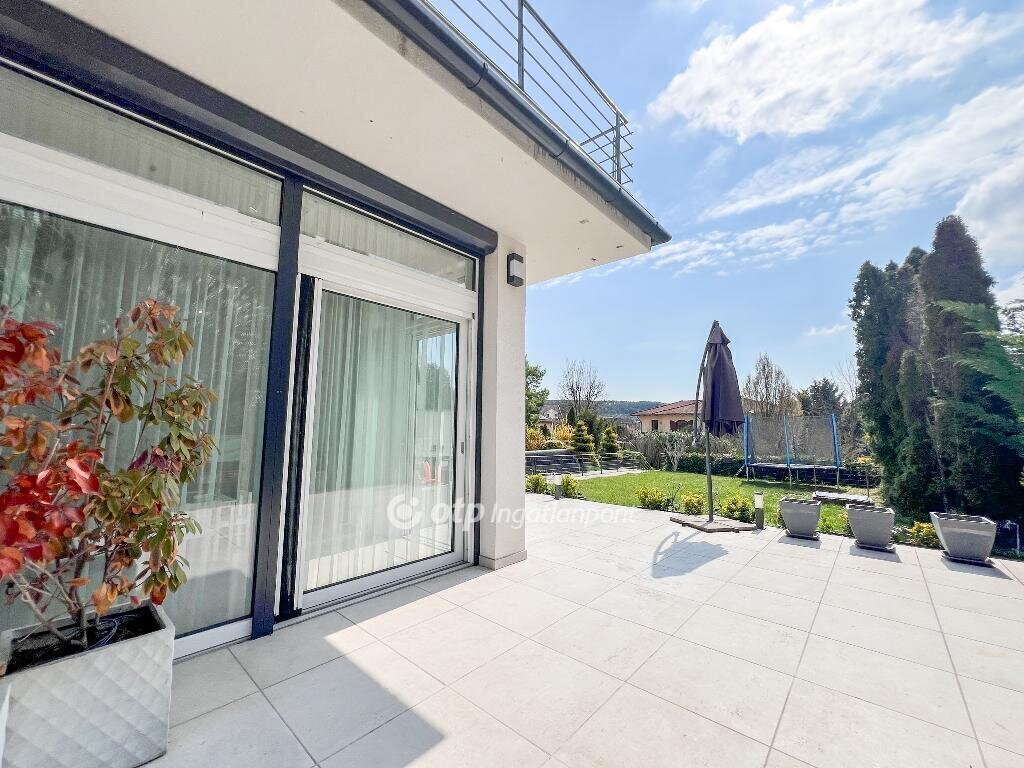5 bed · 195m² · 297.000.000 ft