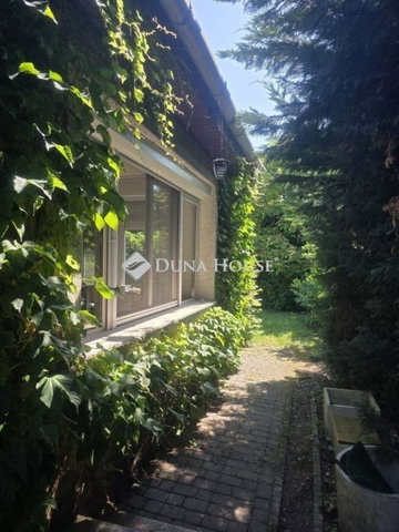 Eladó családi ház, Gödön 159.9 M Ft, 4 szobás