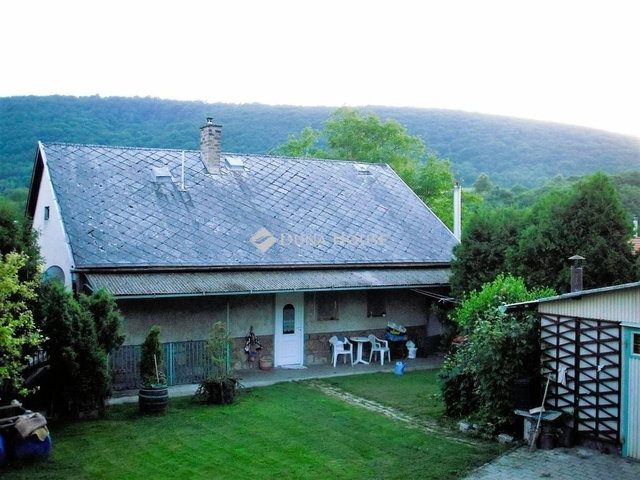 Eladó családi ház, Tardoson 64.9 M Ft, 4 szobás