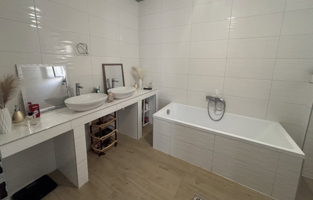 Eladó családi ház, Nyíregyházán 89 M Ft, 3 szobás