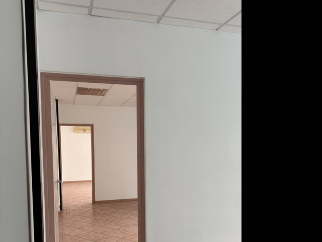 Kiadó iroda, Székesfehérvárott 150 E Ft / hó, 3 szobás
