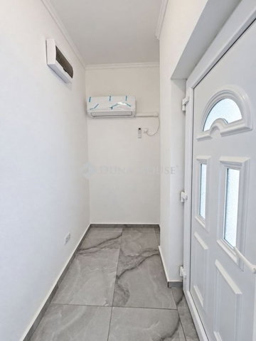 Eladó családi ház, Zsámbokon 50 M Ft, 3 szobás