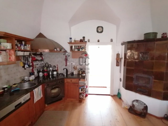 Eladó családi ház, Kőszegen 187 M Ft, 6 szobás
