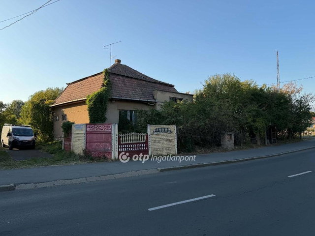 Eladó családi ház, Szécsényen 30 M Ft, 3 szobás