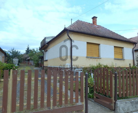 Eladó családi ház, Iklódbördőcén 26.9 M Ft, 5 szobás