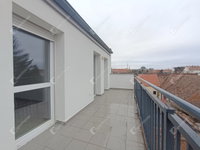 Eladó téglalakás, Sopronban 110 M Ft, 5 szobás