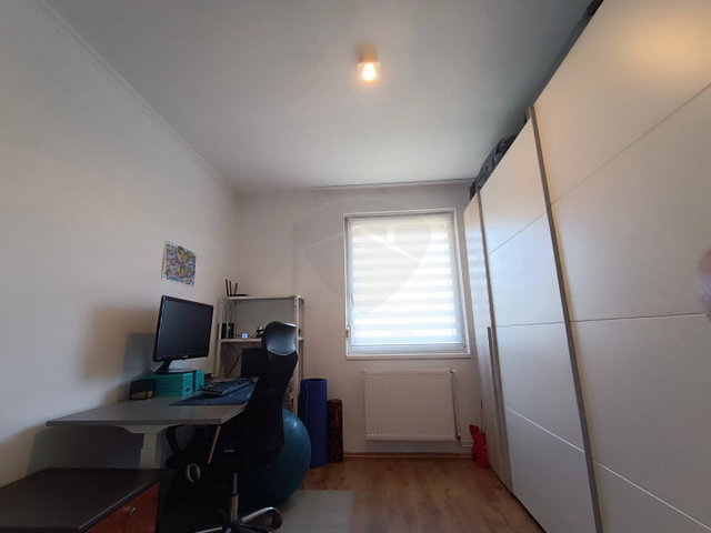 Eladó családi ház, Szadán 119 M Ft, 1+2 szobás