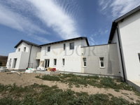 Eladó ikerház, Vecsésen 129 M Ft, 4 szobás