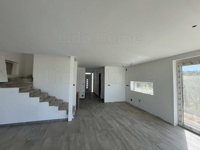 Eladó családi ház, Zamárdiban 129 M Ft, 4 szobás