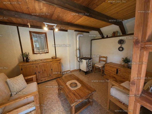 Eladó nyaraló, Pomázon 14.9 M Ft, 2 szobás