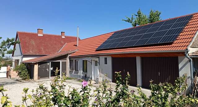 Eladó családi ház, Baján 65 M Ft, 5 szobás