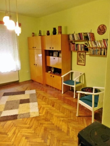 Eladó téglalakás, Komlón 20 M Ft, 3 szobás