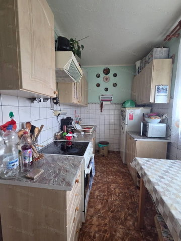 Eladó panellakás, Oroszlányban 28.99 M Ft, 2 szobás