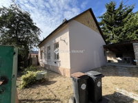 Eladó családi ház, Pannonhalmán 29.99 M Ft, 2 szobás
