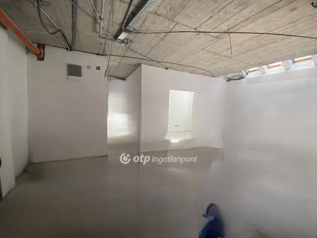 Eladó ipari ingatlan, Budapesten, XXII. kerületben 3.75 M Ft