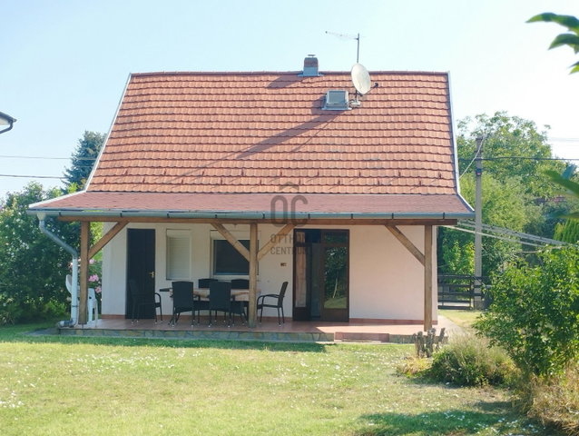 Eladó nyaraló, Siófokon 88.9 M Ft, 4 szobás
