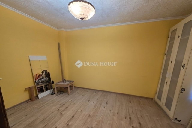 Eladó családi ház, Budapesten, XX. kerületben 74.9 M Ft