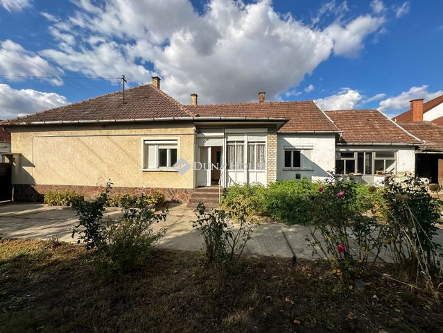 Eladó családi ház, Nemesnádudvaron 19.8 M Ft, 4 szobás