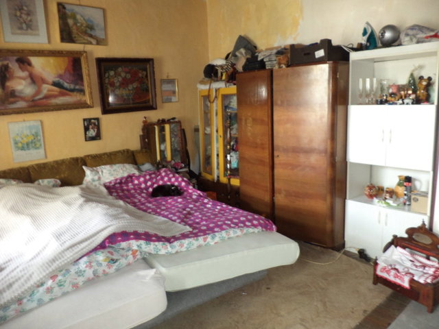 Eladó ikerház, Tésen 8.5 M Ft, 1 szobás / költözzbe.hu