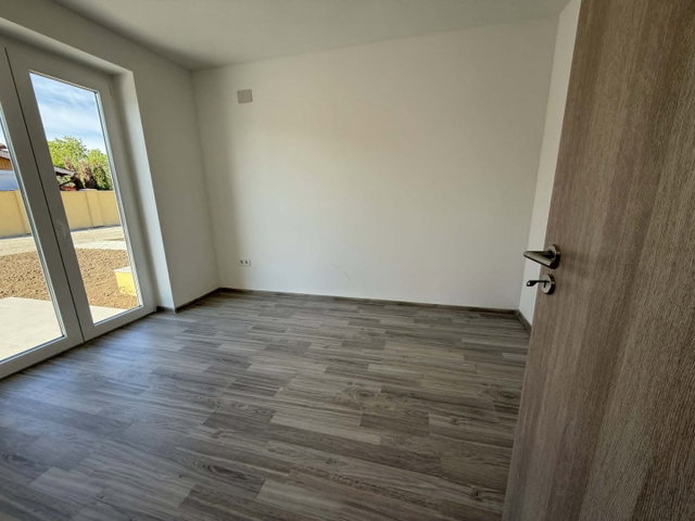 Eladó sorház, Szolnokon 75 M Ft, 4 szobás / költözzbe.hu
