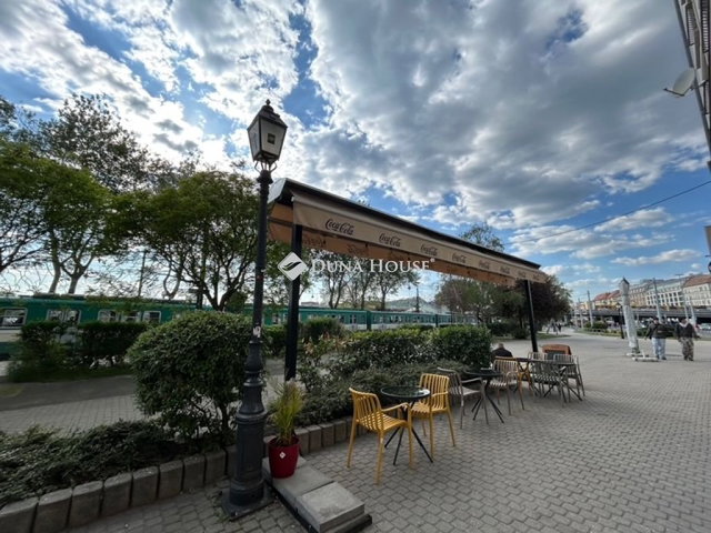 Eladó téglalakás, Budapesten, IX. kerületben, Boráros téren