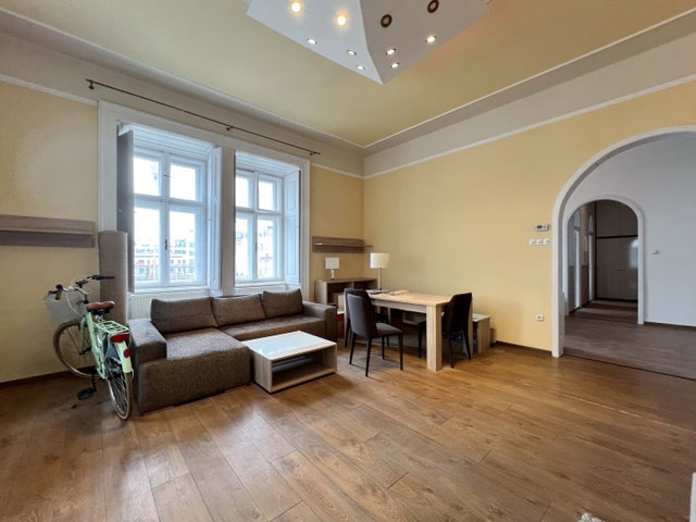 Eladó téglalakás, Budapesten, VI. kerületben 144.9 M Ft